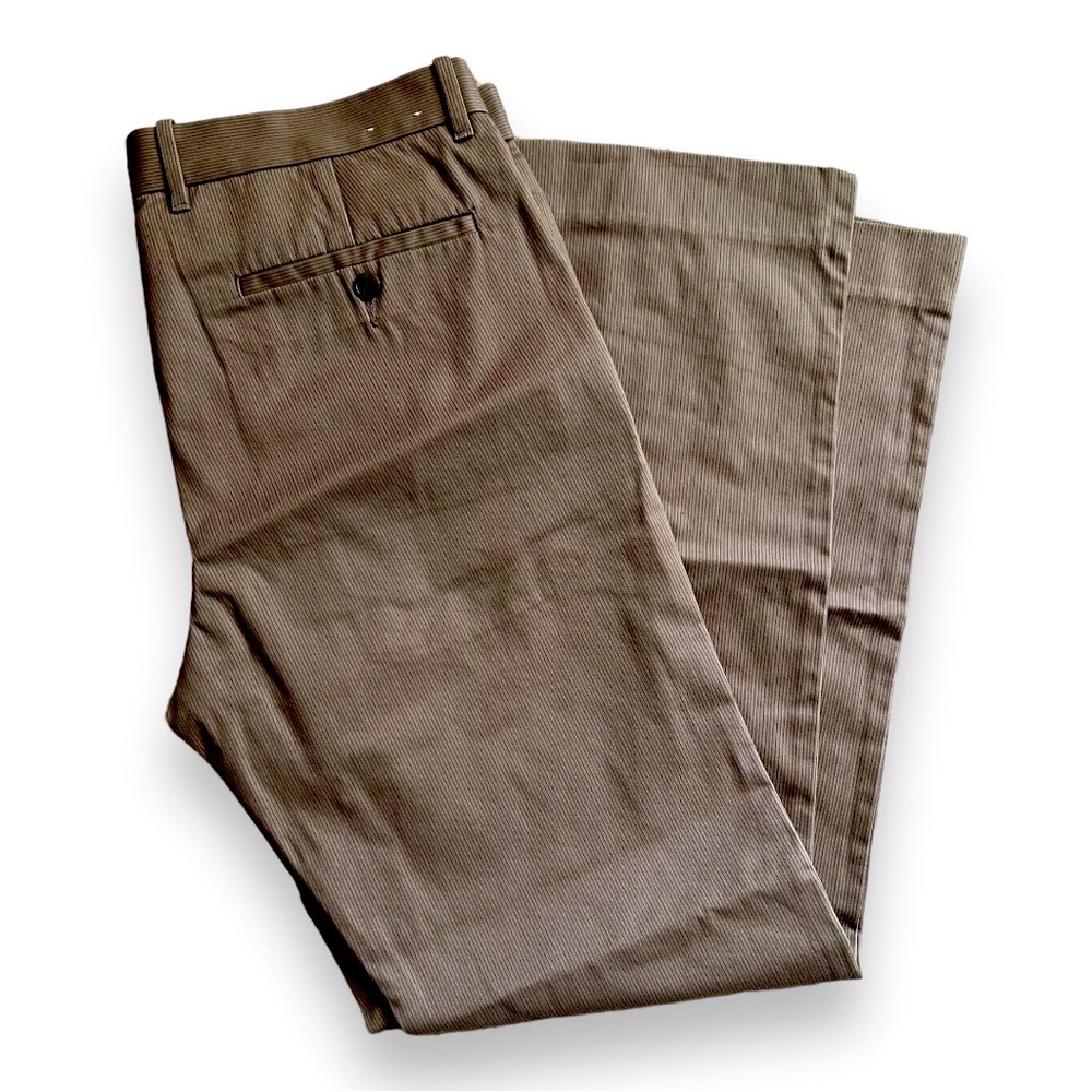 Men’s Tailored Gap Khakis 34x32